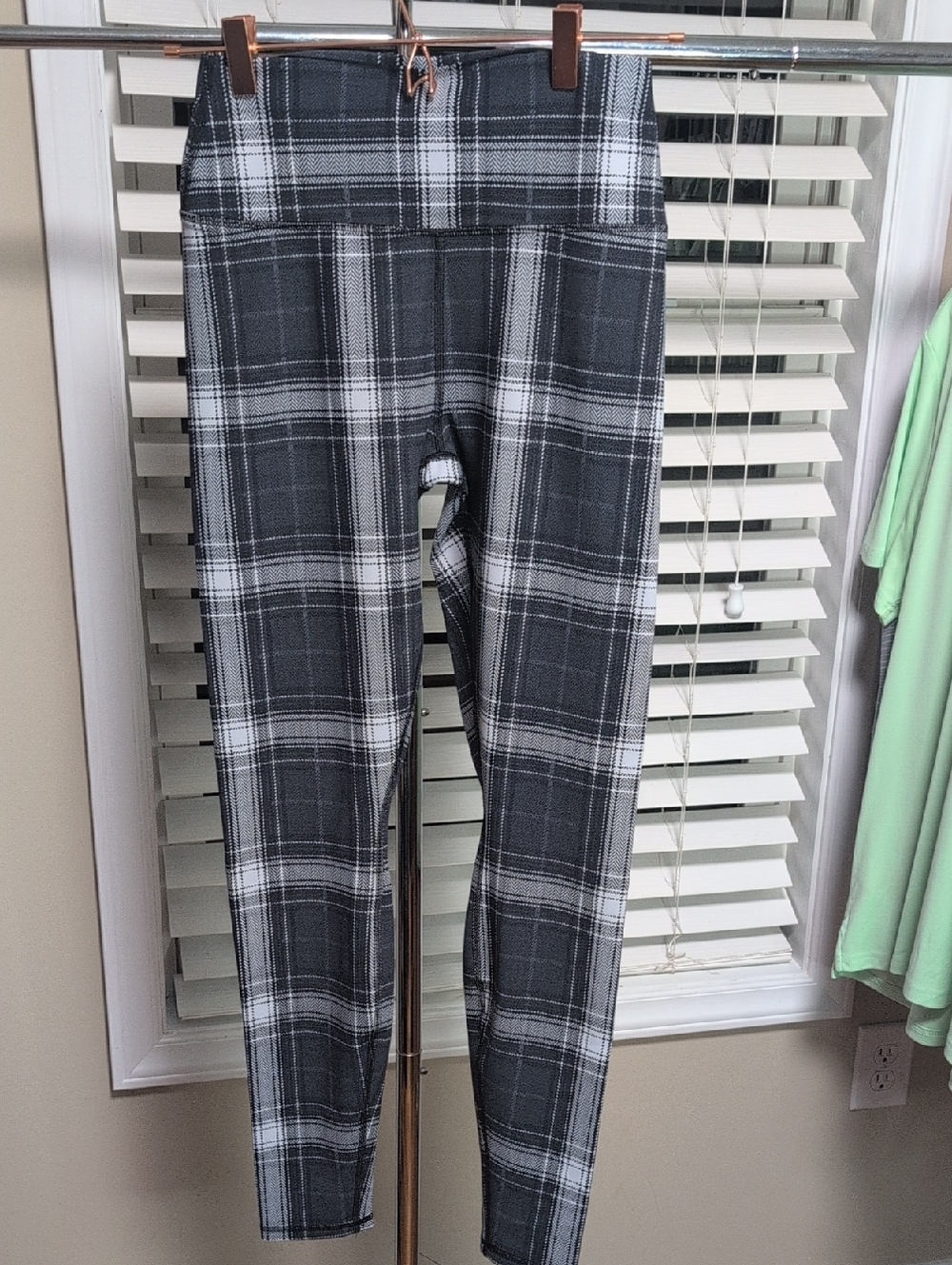 ALO Black & White Plaid High-Waist Leggings